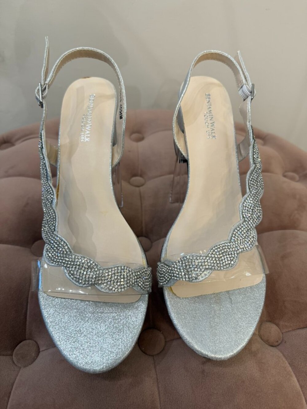 Benjamin Walk Touch Ups Ruby Silver Rhinestone Low Block Heel Sandals Size 10.5